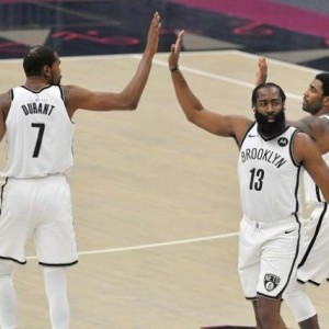 开云平台-哈登5分杜兰特低效欧文0助攻 篮网三巨头存隐忧