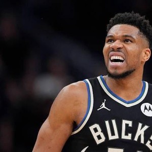 开云中国-已经结束咧，名记：我认为字母哥已打完在雄鹿的最后一场比赛