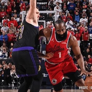 开云平台-快船轻松过关三喜临门，主力得到休息时间，找回久违强悍防守